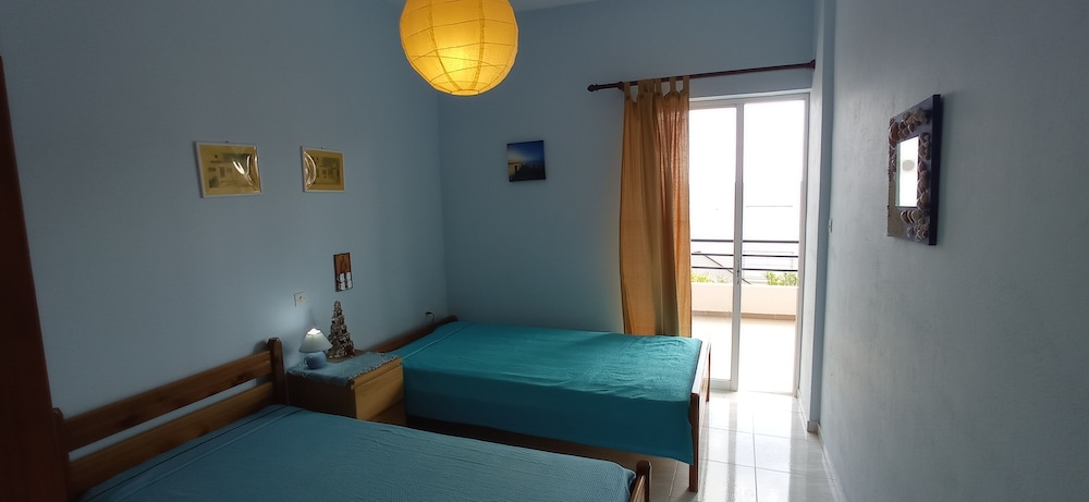 Lykoporia Beach Apartments