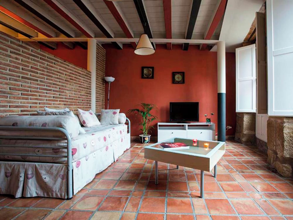 Apartamentos Señorio de Haro 3000