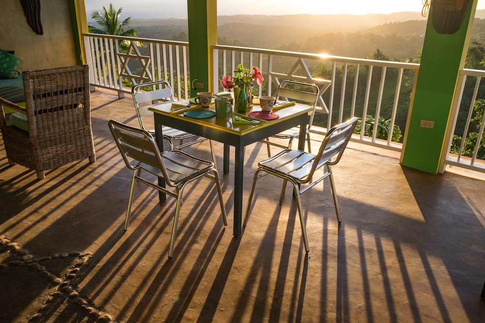 Hotel The Lion House Jamaica - Image 1