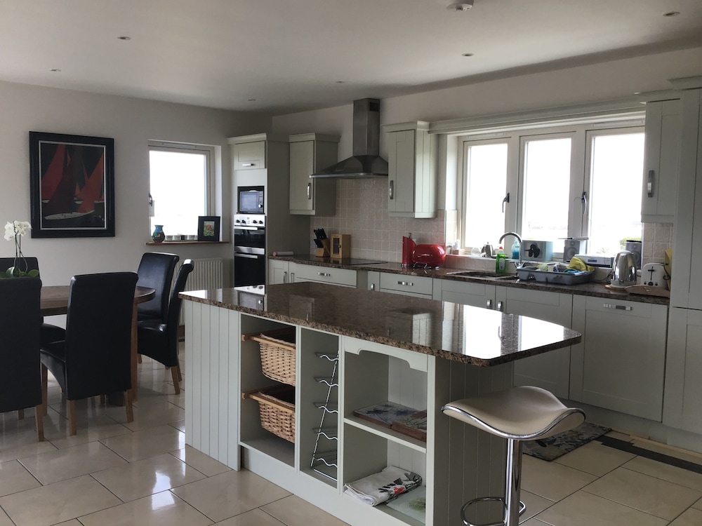 Seaspray House view 3