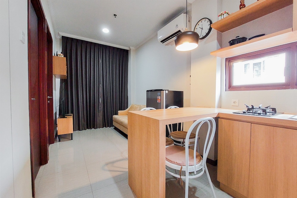 Comfort And Modern 2Br At Asatti Apartment view 4