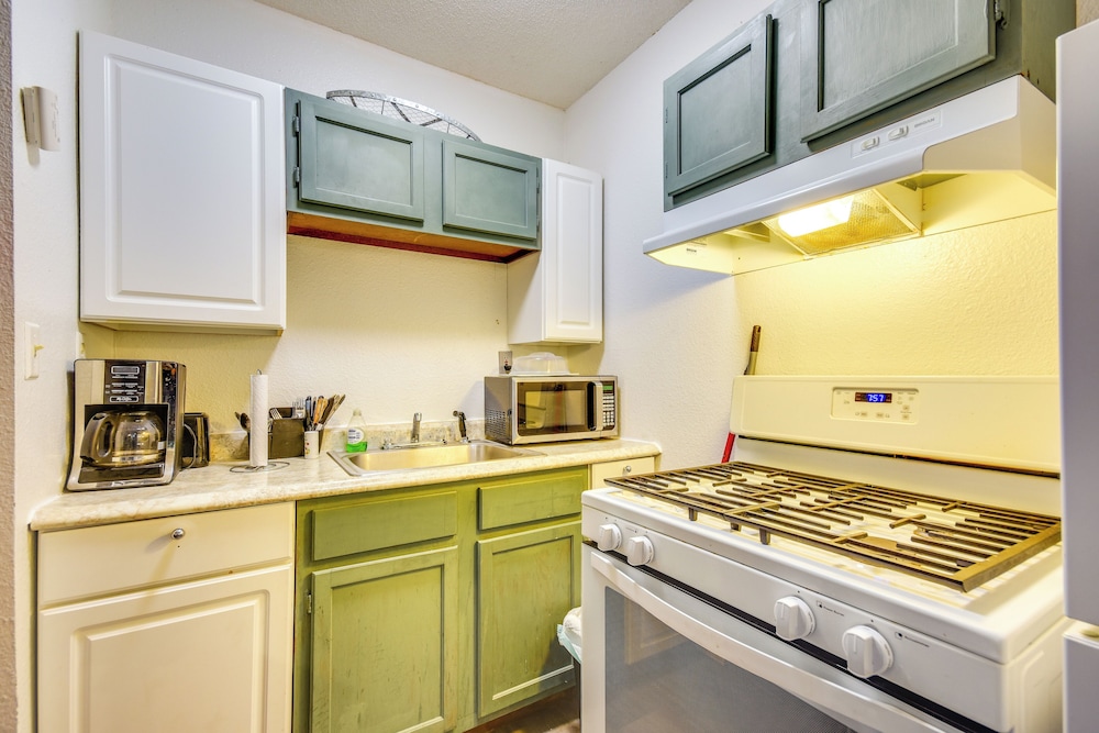 Pool & Fishing Access: Apt Near Mark Twain Lake