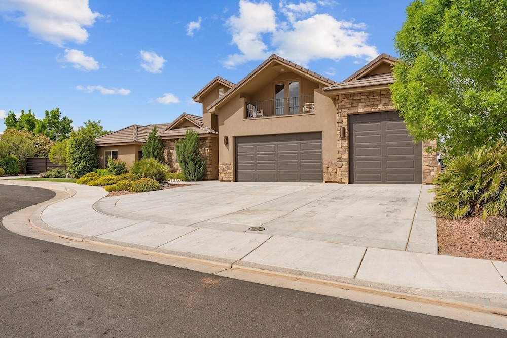 Lakeside Oasis At Sand Hollow 4 Bedroom Home
