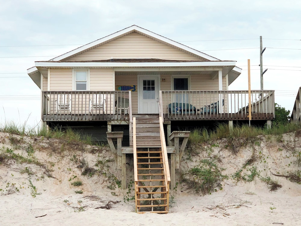 The Playhouse by Topsail Realty