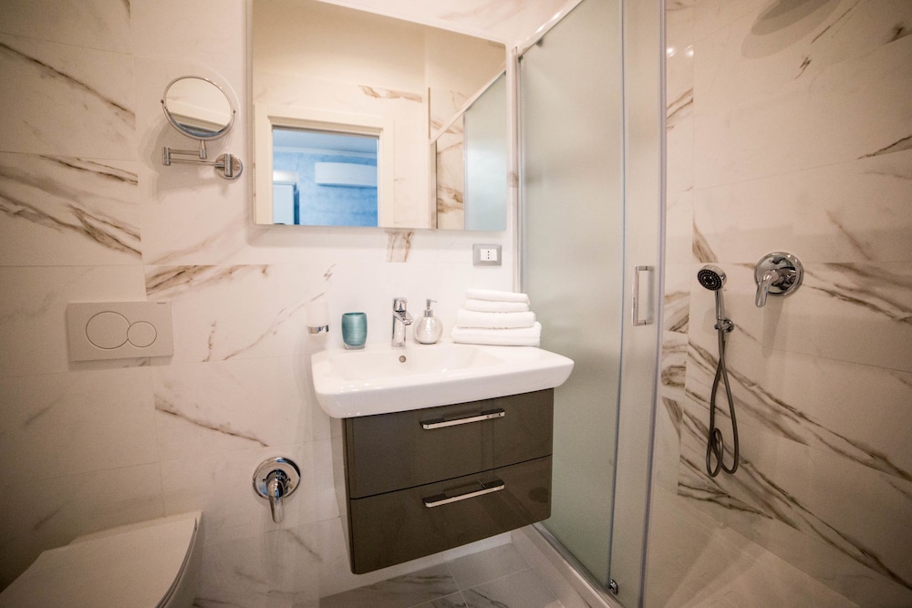 St. Peter Area Luxury Suites