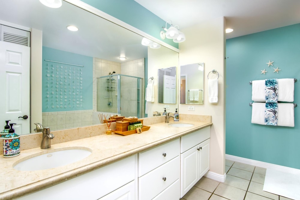 Waikoloa Colony Villas WCV-305 by KBM