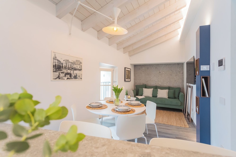 Muralto's Nest by Rent all Como
