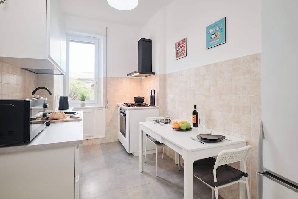 Colosseo-san Giovanni, New Apartment Wi-fi & A-C