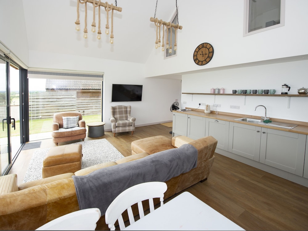 Starling Lodge
