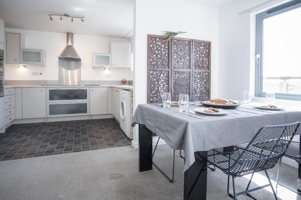 Fishermans Way - 2 Bedroom Apartment - SA1 view 4