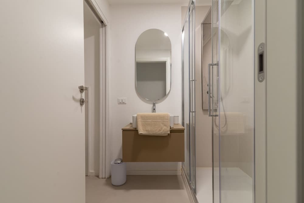 w Stylish 2BR Near Navigli City Landmarks
