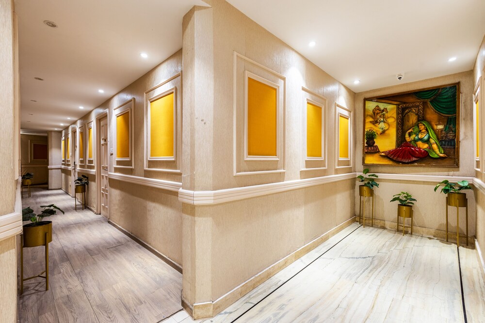 Hotel Palazzo Inn Mansarovar Garden