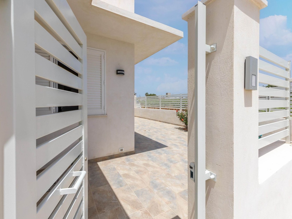 Holiday Home Near Stagnone Lagoon Marsala view 3