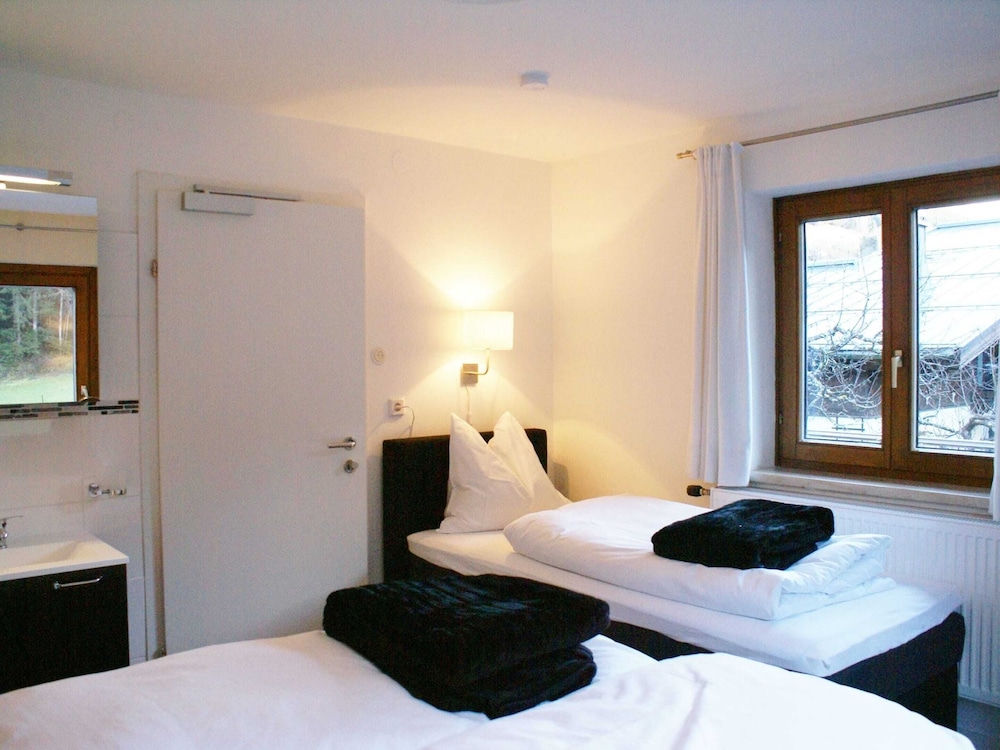 Luxury Chalet with Sauna near Ski Area in Salzburg view 2