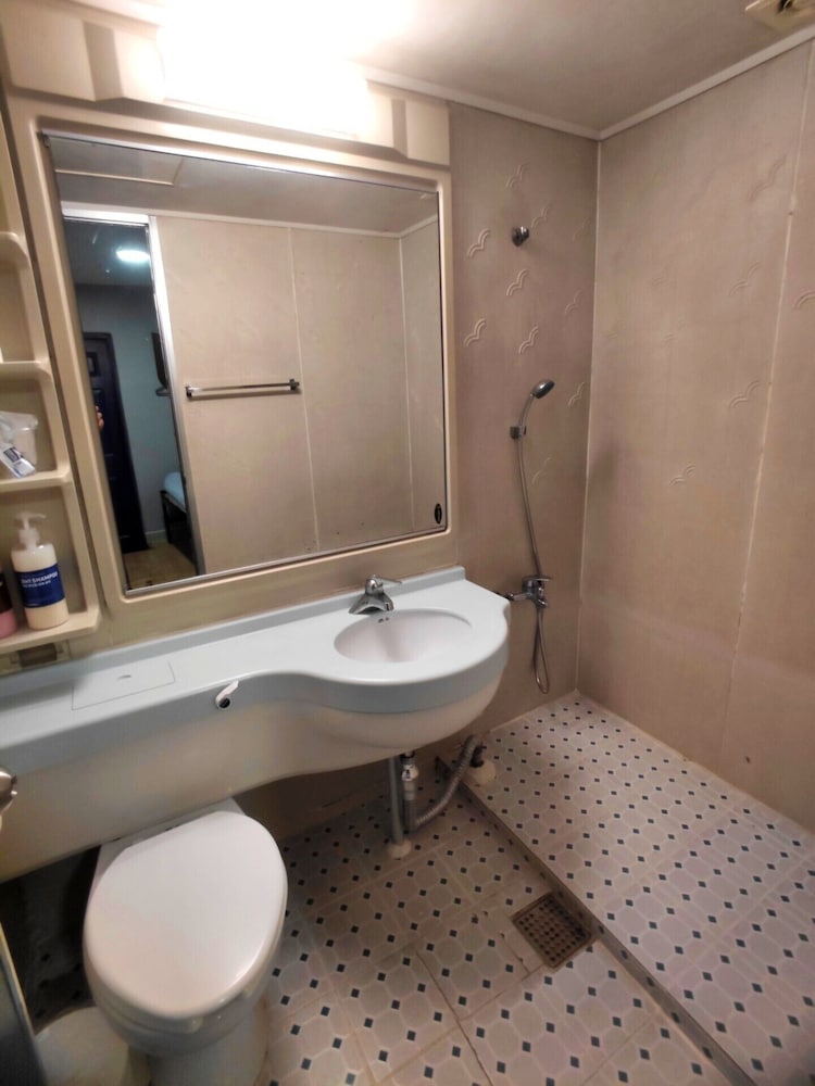 Beewon Guest House - Hostel