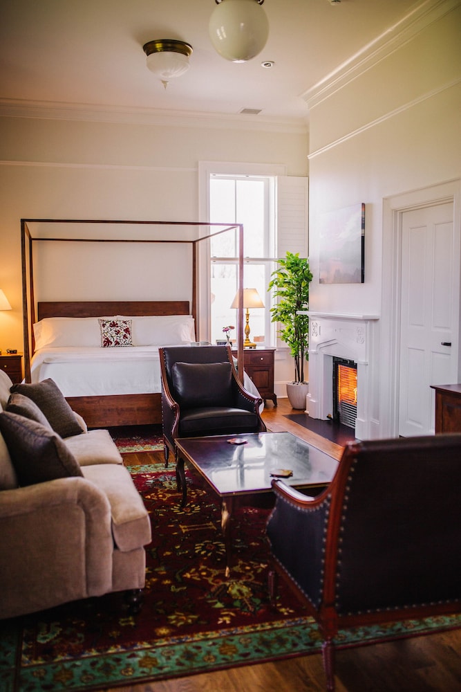 The Inn at Foster Falls - Property Image 32