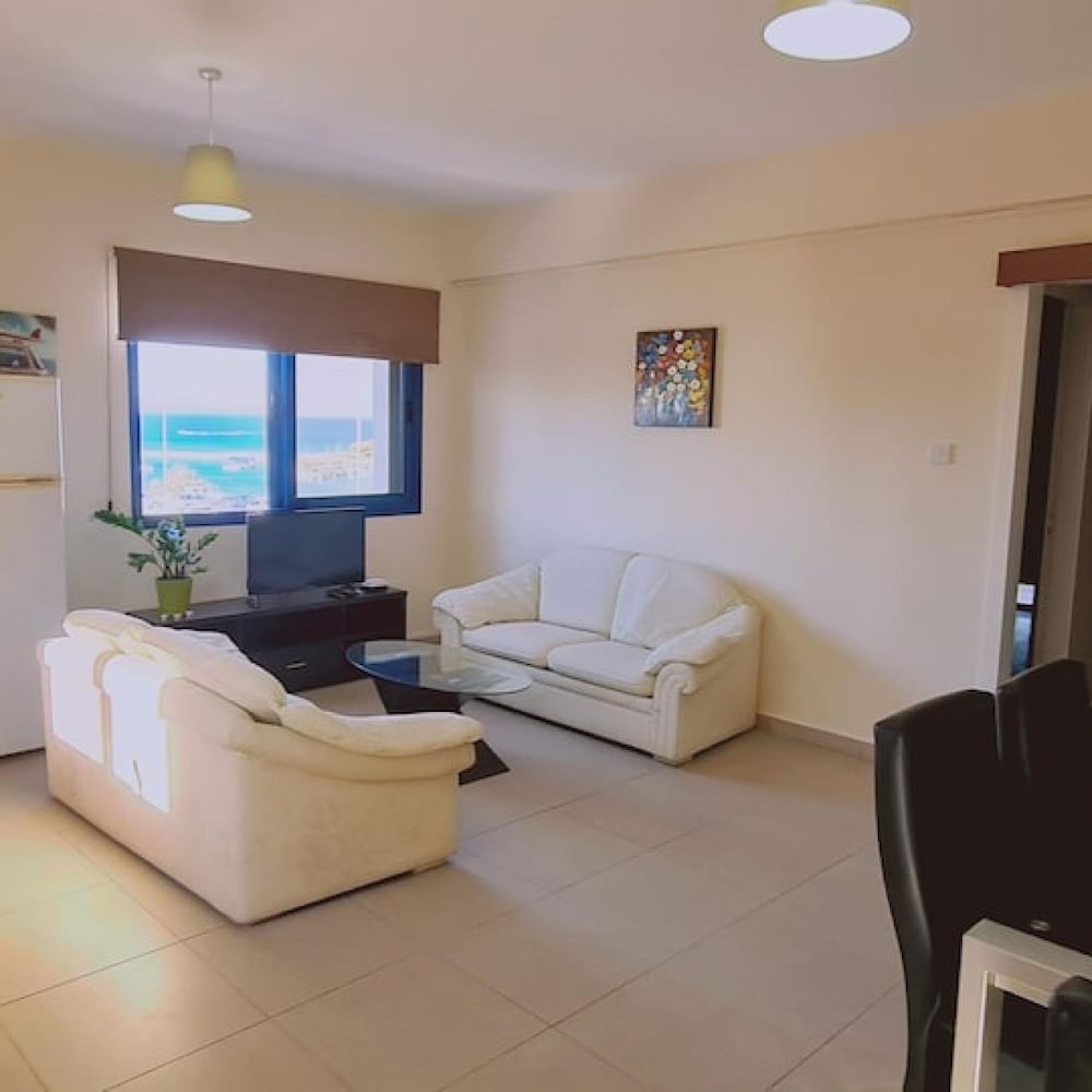 20 ATR -trinity 1 Apartment