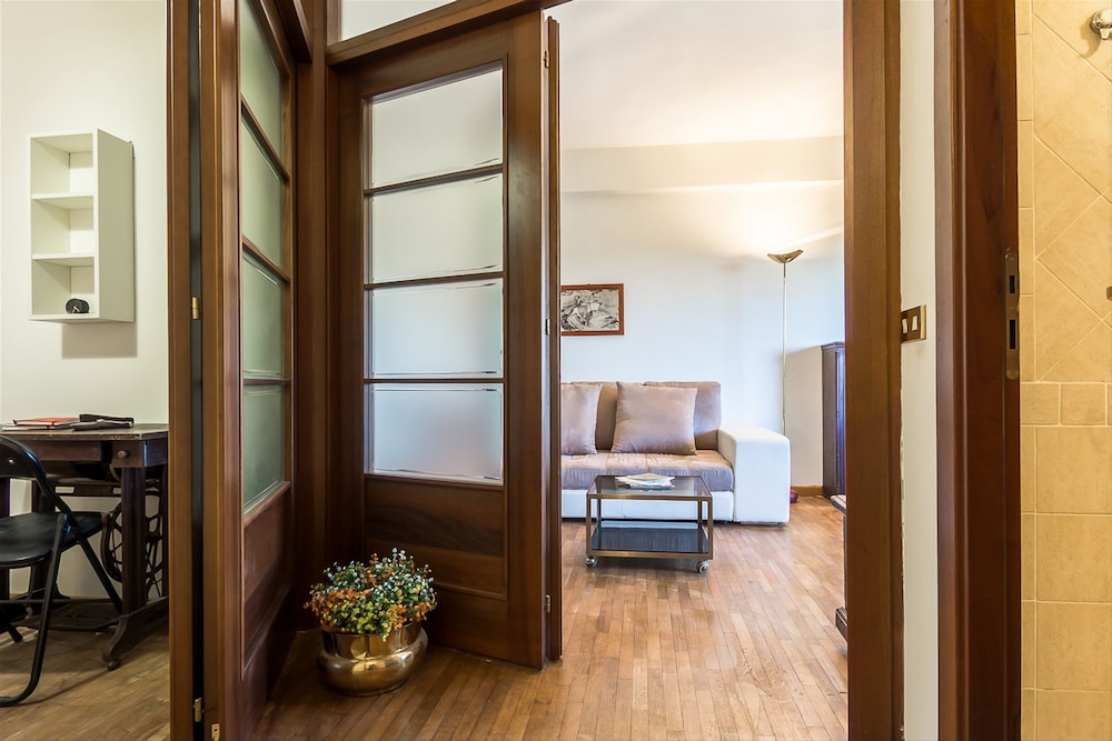 Porta Portese Apartment