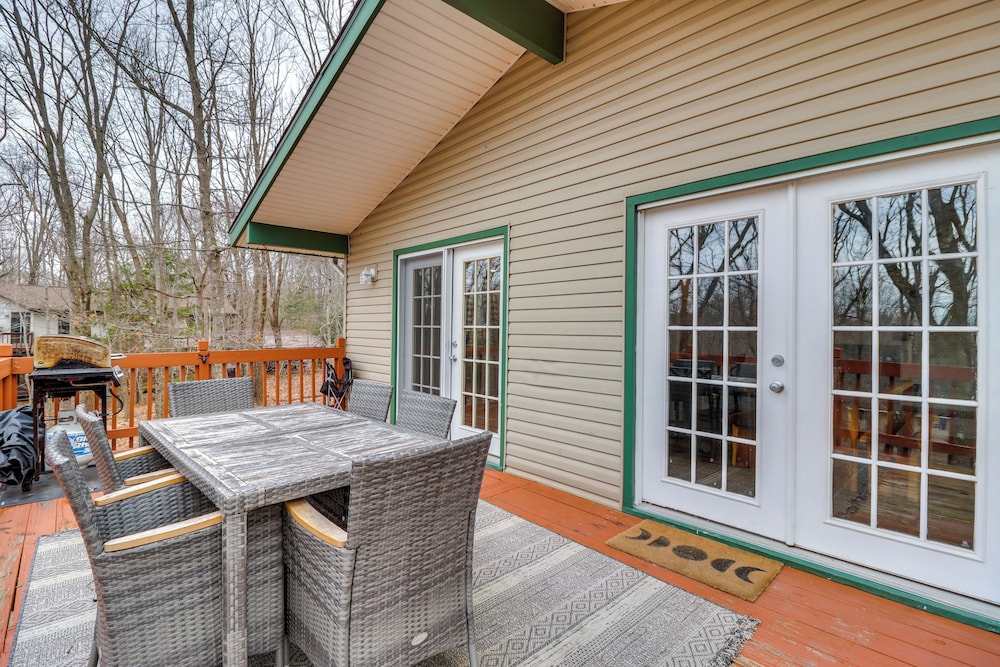 Beach Access: Bbq-ready Poconos Family Getaway!