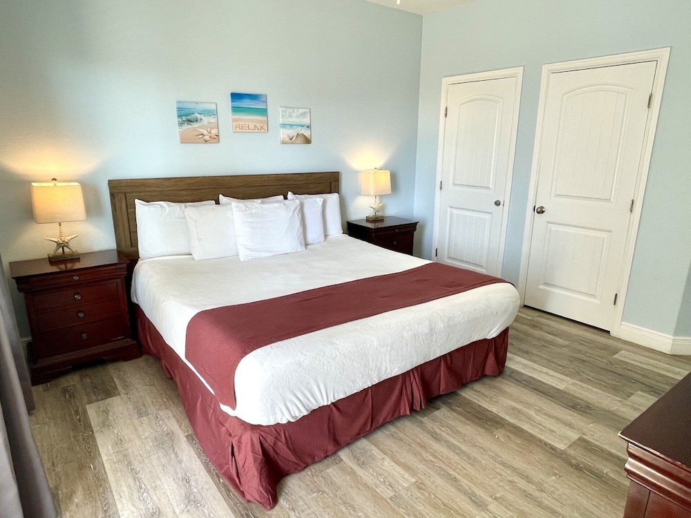 Beachgate Condo Suites And Hotel 321+322 4 Bedroom Condo