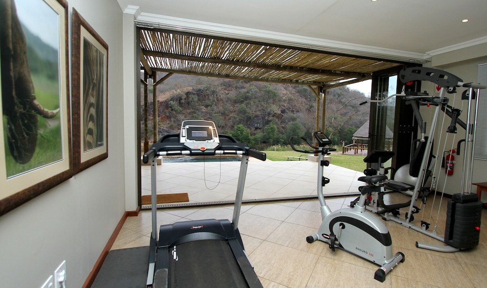 Amakhosi Safari Lodge and SPA