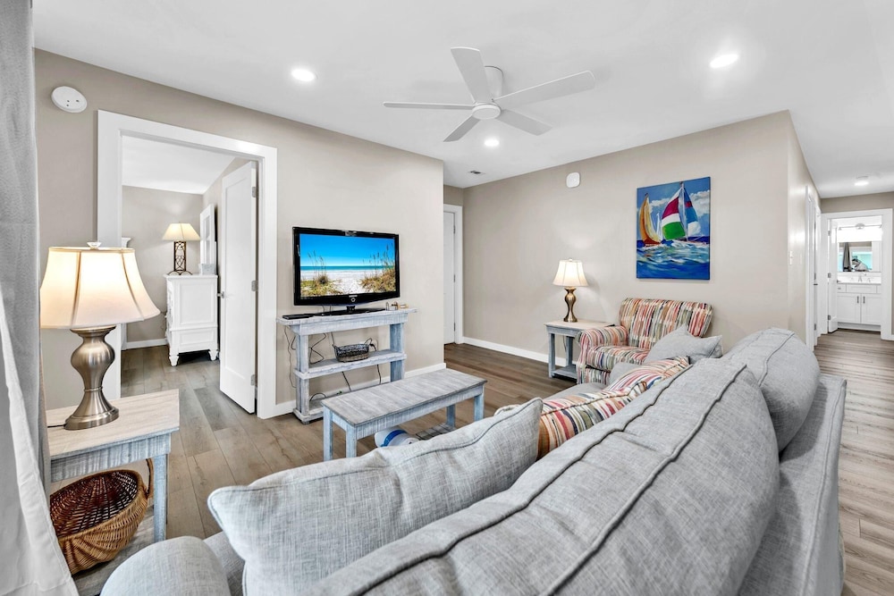 Beachside Villas 523