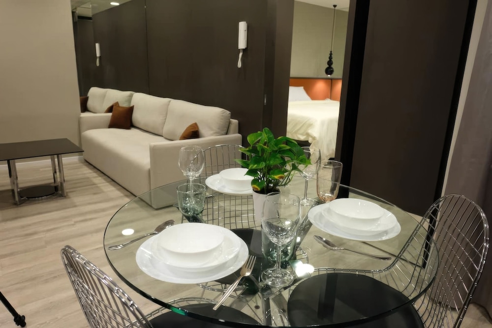 VERVE Suites KL South Apartments & Condo