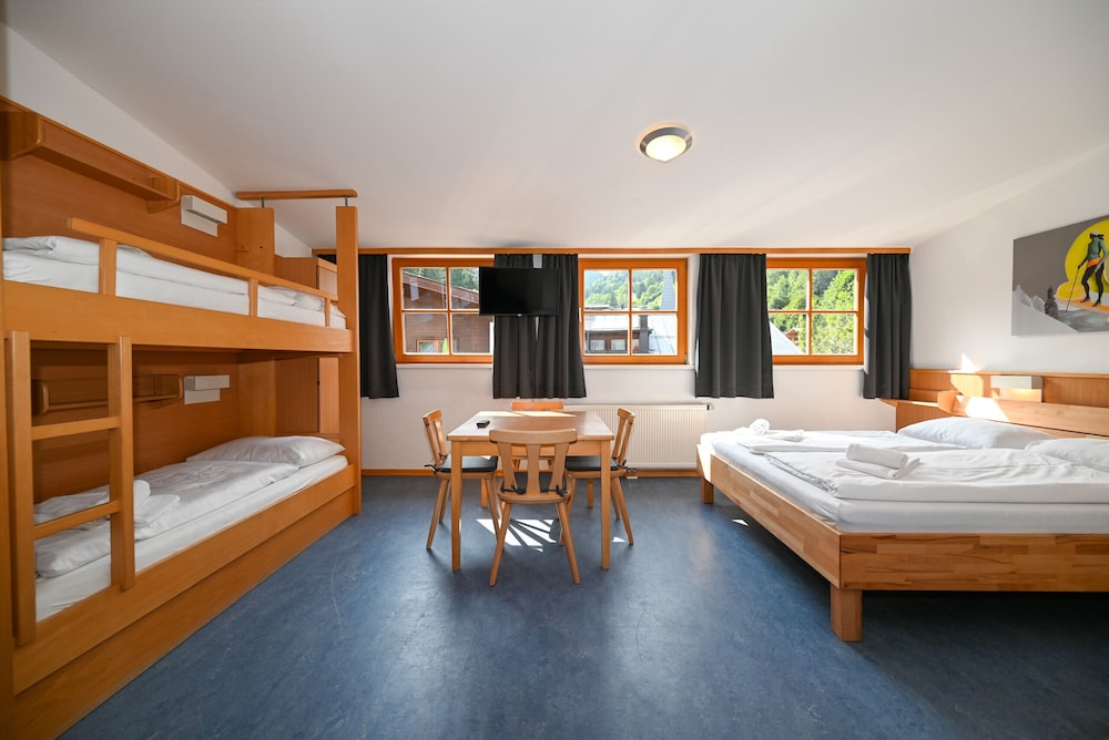 Schmitten 27 - Room 7 200m From ski Lift