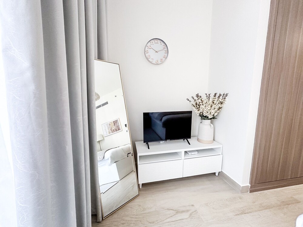 Easygo-spacious Luxury STU Azizi Rivra16