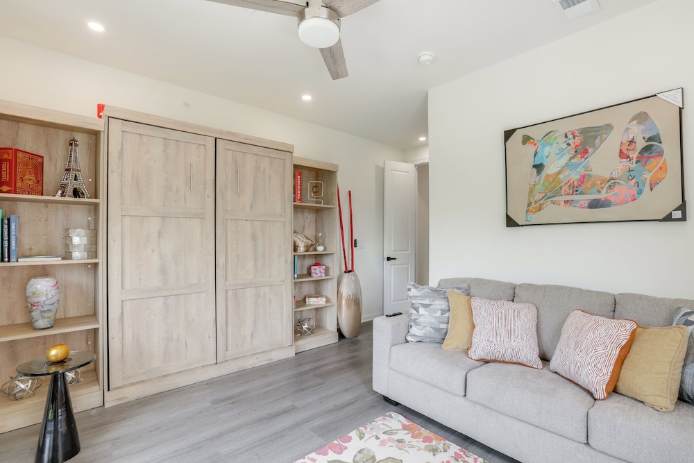 Penthouse Condo w/ Rooftop Deck in Philadelphia!