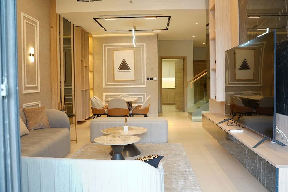 Stylish 1 BR for rent G005 photo 3