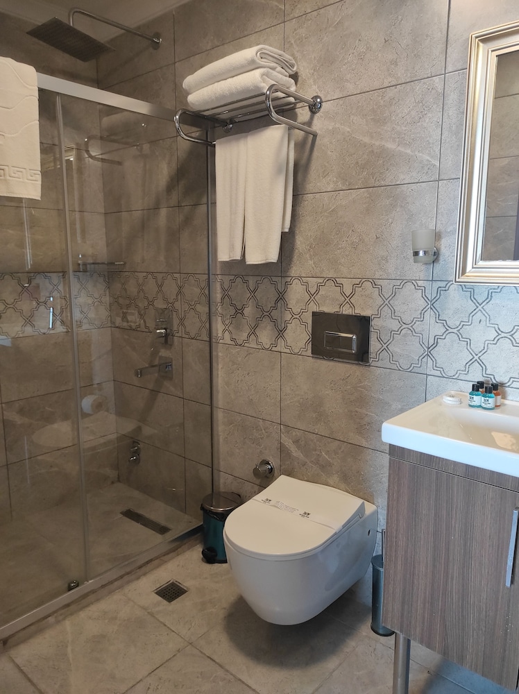 Magnaura House Otel - Image 28