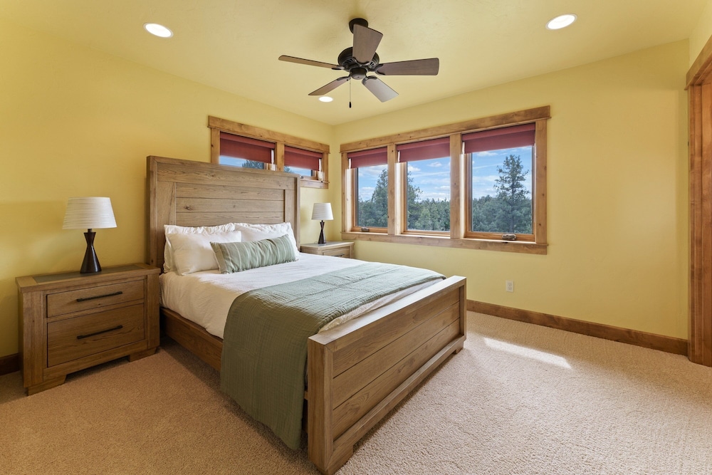 High Lowe 4 Bedroom Home