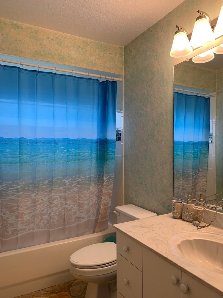 Boaters Dream Getaway In Cape Coral 4 Bedroom Home