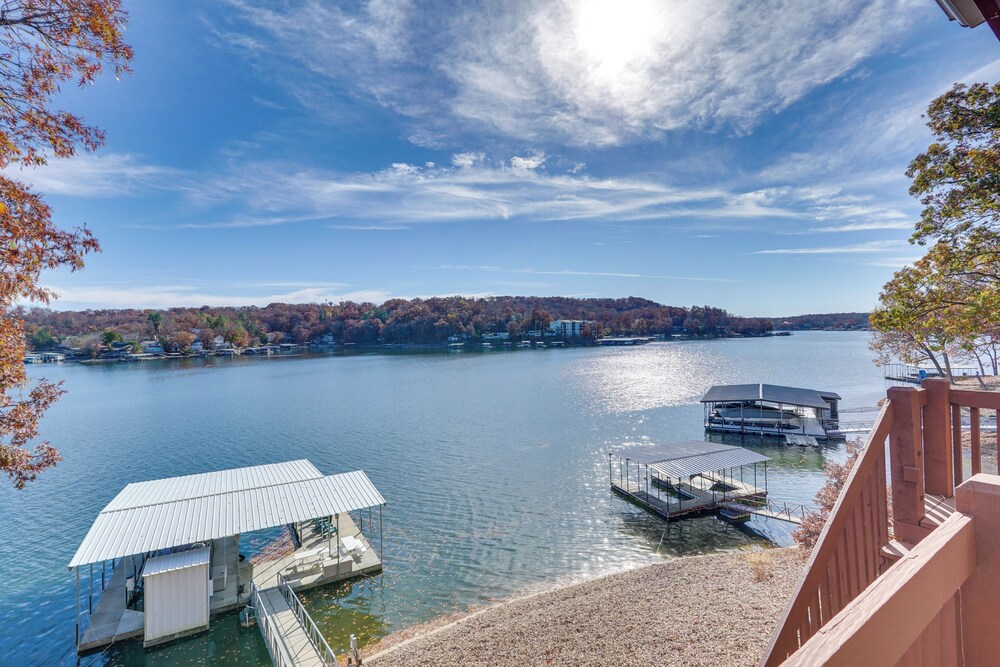 Lake of the Ozarks Vacation Rental: Boat Dock/slip
