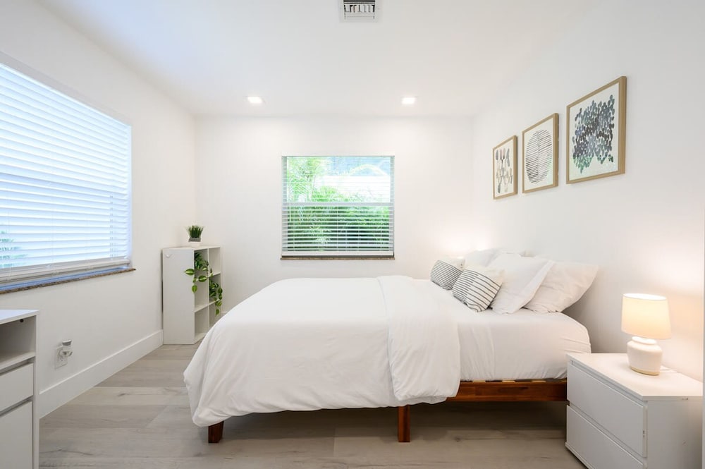 Beautiful And Comfortable Apt in Victoria Park