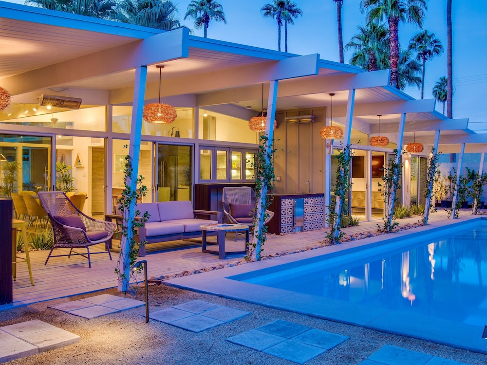 Palm Springs Vacations - West Elm House 2017: The Alexander - Property Image 23