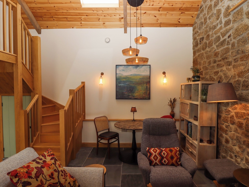 Lingcombe Barn
