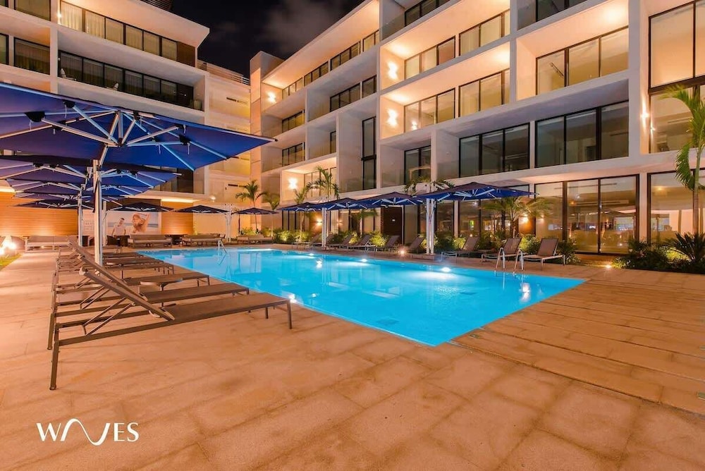 2 Br. Steps Away From the Beach Heated Pool