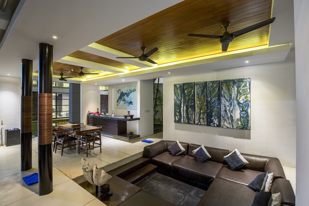 Villa Aqua view 4