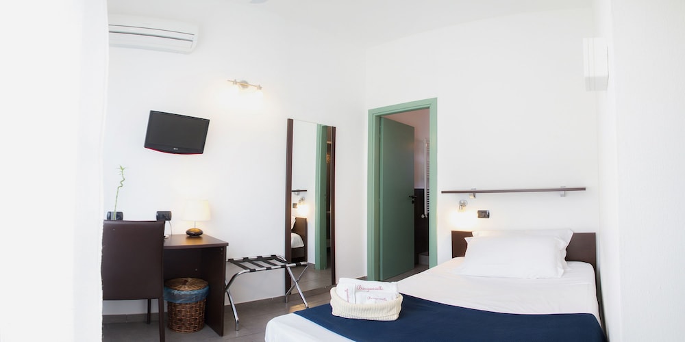 hotel room
