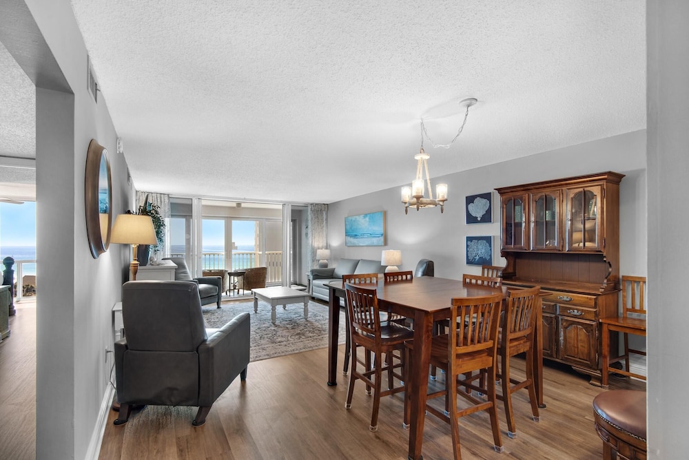 Shoreline Towers 3094