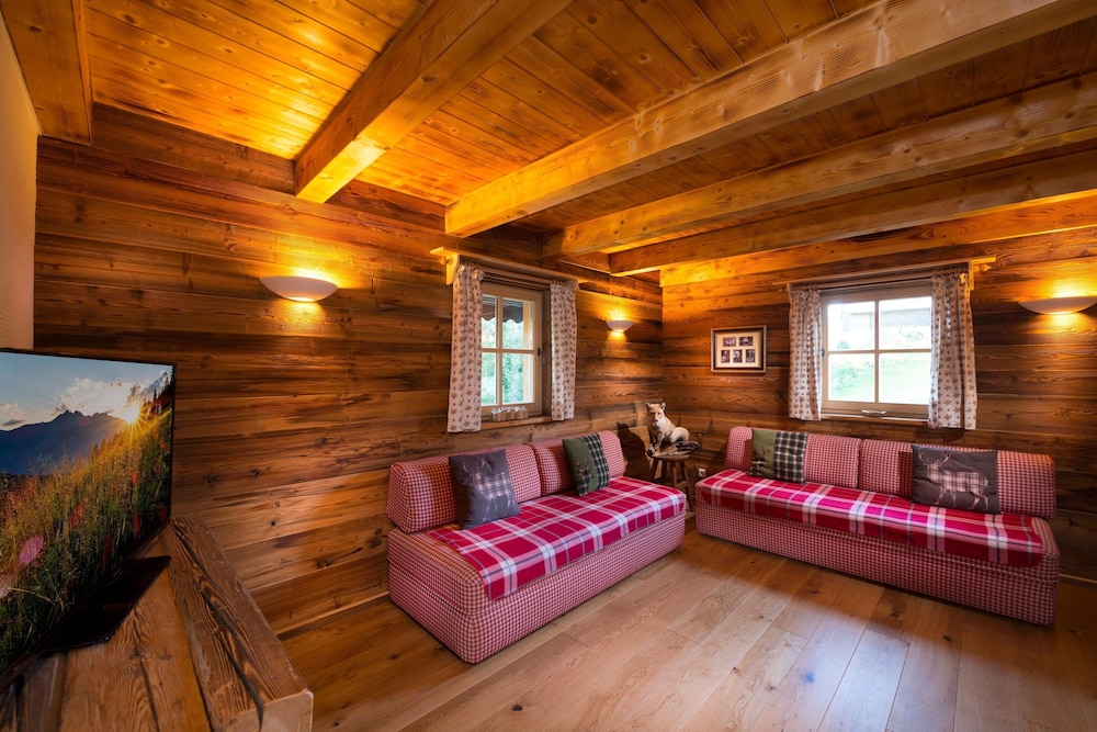 Chalet in St. Martin With Sauna & Mountain Views