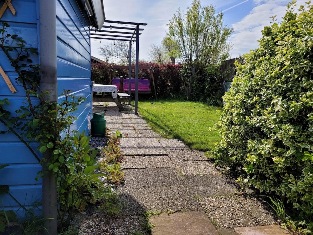 Attractive Bungalow Near Beach, Dunes