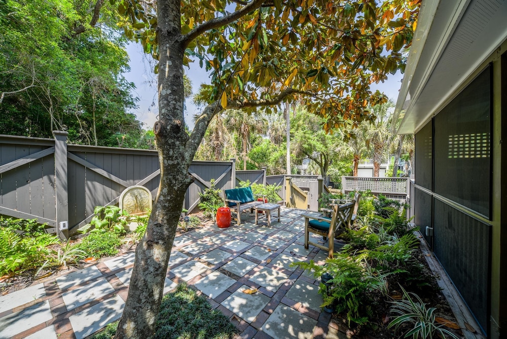 Charleston Vacations - Erie The 213 E Hideaway 1 Bedroom Holiday Home By My Ocean Rentals - Property Image 1