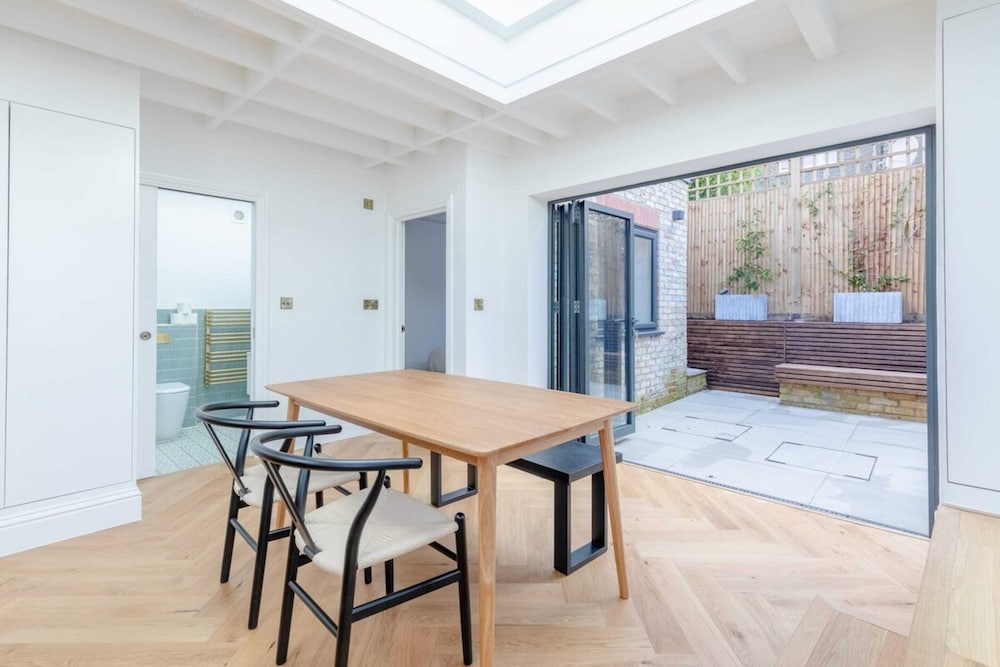 Luxuriously Compact 1BD Eco Home Clapham Common!