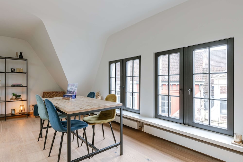 Huswell Modern Apartment in Historic Ghent