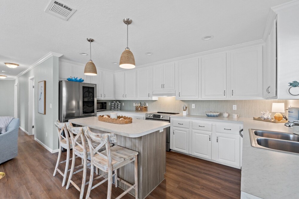 Pet Friendly Beach House - Hakuna Matata