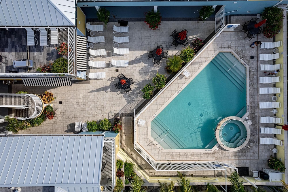 Harbour House 215