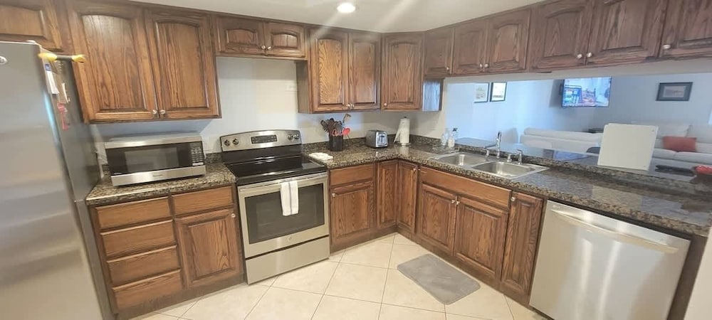 2 Levels Pool Near Beach 2 Patios 2 Bedroom Apts